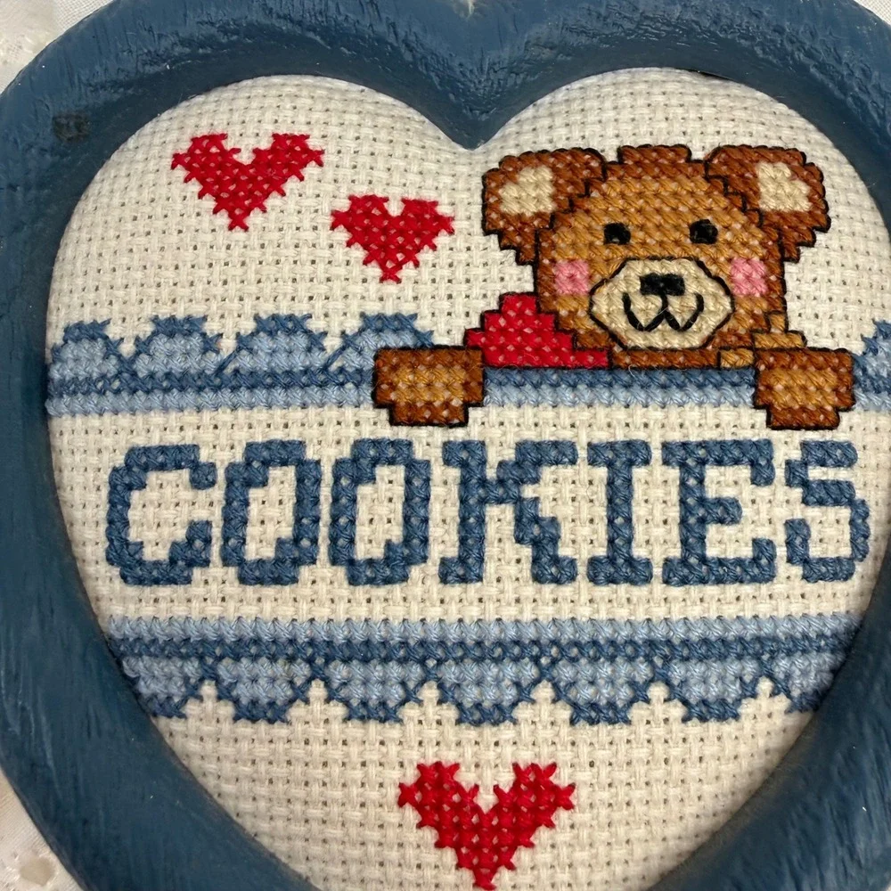 Vintage Handmade Cross Stitch Heart Teddy Bear Cookies Jar Lid Eyelet Lace Blue